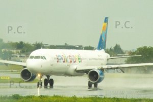 small planet chopin lotnisko