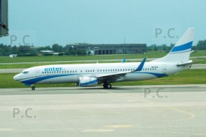 enter b 737 higherthanjumbojets.pl