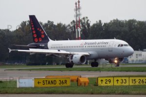 flughafen chopin polen