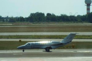 cessna 525 citation lotnisko chopina ok-kin fot. przemysław chorążykiewicz przemyśl.JPG