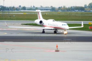 Gulfstream Polish Air Force 0001 2018.JPG