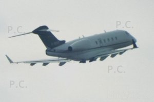 d-bekp bd-100 challenger 300 warschau polen photo chorazykiewicz.JPG