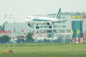alitalia about to land chopin