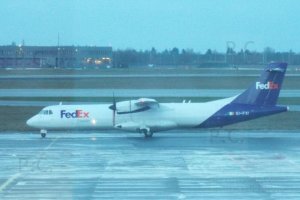 higherthanjumbojets.pl ei-fxi chopin airport morning january 2019.JPG