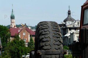 przemysl samochod star opona kosciol cerkiew.JPG