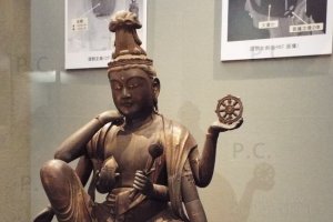 Budda z prześwietloną głową