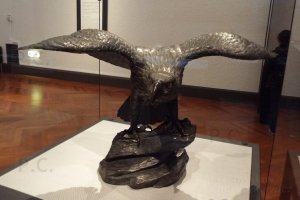 japońska rzeźba orła