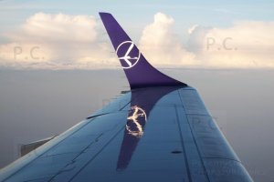 Embraer 195 PLL LOT i Boeing B 737 Blue Air (PLL LOT) 24. 08. 2018