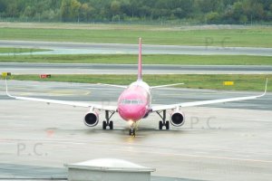 wizzair poland chopin airport taxi