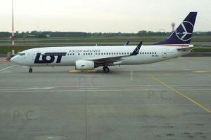 SP-LWC PLL LOT jet B 737.JPG