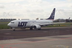 b 737 in poland logo pll lot