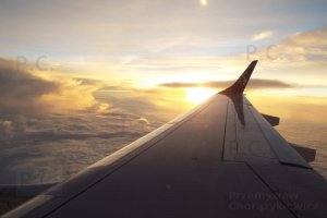 trasa rzeszów jasionka warszawa chopin lo3804