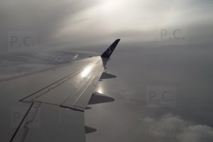 odbicie słońca w skrzydle