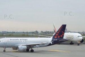 OO-SSF Chopin Airport flying is beautiful.JPG