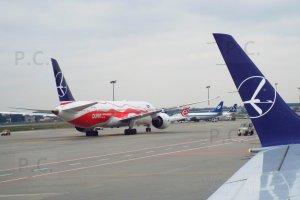 Chopin Airport SP-LSC higherthanjumbojets.pl PLL LOT photo Przemyslaw Chorazykiewicz Przemysl Poland.JPG