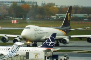 Boeing B 747 N576UP UPS higherthanjumbojets.pl P.  Chorazykiewicz Przemysl.JPG