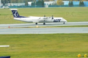 Lotnisko Chopina start Bombardiera higherthanjumbojets.pl.JPG