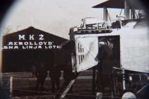 rozebrany hangar warszawa higherthanjumbojets.pl mkż aerolloyd kolekcja  Chorazykiewicz.JPG