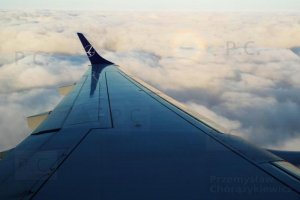 gloria embraer 195 sp-lnd higherthanjumbojets.pl (LO3801 WAW RZE)  fot. przemysław chorążykiewicz.JPG