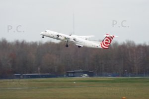 Dash DHC 8 Q 400  Chopin fot. P.  Chorążykiewicz Przemysl 16.11.2018.JPG