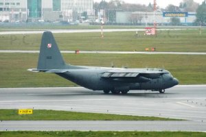 Cargo military C-130 Hercules 1501 higherthanjumbojets.pl photo Przemyslaw Chorazykiewicz Przemysl (Warsaw Poland).JPG