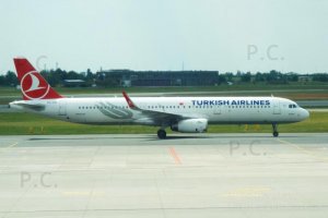 tc-jtf higherthanjumbojets.pl fot. przemyslaw chorazykiewicz samolot airbus a321 atasehir.JPG