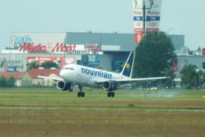 ts-ina nouvelair higherthanjumbojets.pl airbus a320 (fotografia lotnictwo historia przemysl).JPG