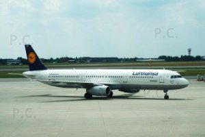 A321 Lufthansa fot. Przemysław Chorążykiewicz.JPG
