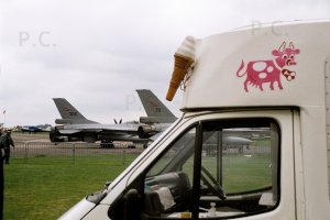 ice cream yummy f-16 england north weald