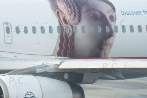 Acropolis Museum SX-DVU Airbus A320 Aegean Star Alliance 12. 12. 2018 (twarz kobiety Akropol woman's face Acropolis)