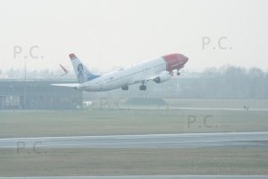 norweski samolot z kobietą w berecie fot. p. chorążykiewicz higherthanjumbojets.pl.JPG