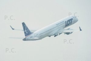 warschau polen flugzeug rzeszow przemysl.JPG