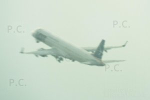 zdjęcie startującego samolotu aparatem fuji film finepix s.JPG