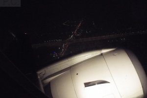 embraer 195 sp-lnb take-off waw rze lo3807 night flight.JPG
