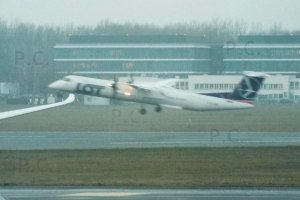 start Q400 take-off Chopin Warsaw Poland.JPG