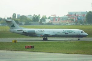 20-9-16-YR-FKB Carpatair LOT higherthanjumbojets.pl.JPG