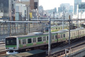 tokio japan railway ueno pociąg wagon higherthanjumbojets.pl