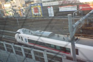 tokio japan railway ueno pociąg higherthanjumbojets.pl fotografia lotnictwo