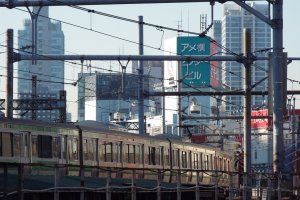 tokio wieżowce wiadukt ueno pociąg higherthanjumbojets.pl