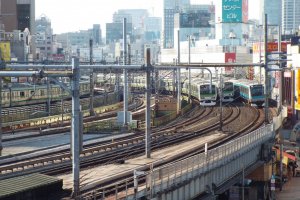 tokio kolej higherthanjumbojets.pl (fot. Przemysław Chorążykiewicz Przemyśl)