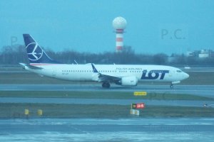 sp-lvf boeing b 737 max 8 polish airlines splvf chopin.JPG