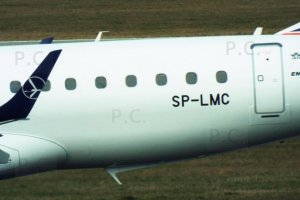 winglet polish airlines logo sp-lmc embraer 190 przemyslaw chorazykiewicz.JPG