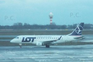 sp-ldg dawn 18. 01. 2019 poor lighting photo no flash fuji film finepix s.JPG