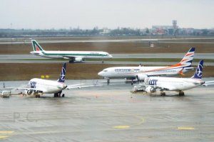 18. 01. 2019 chopin airport operations operacje lotnicze na lotnisku chopina.JPG