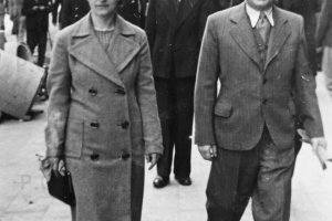 rury betonowe przed wojną w przemyślu.JPG