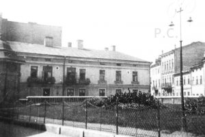 plac rybi zburzone budynki przemyśl fotografia przed wojną.JPG