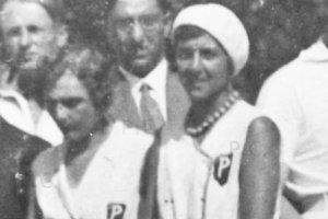 fashion history white beret necklace tennis history.JPG