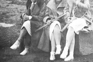 1929 moda damska tenis spódnica plis granit twierdza.JPG