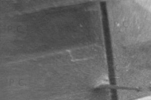 css-13 slad po szachownicy dzwignia napedu steru kierunku.JPG