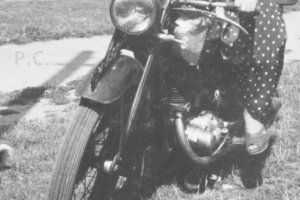 sruba motylkowa stary motor.JPG